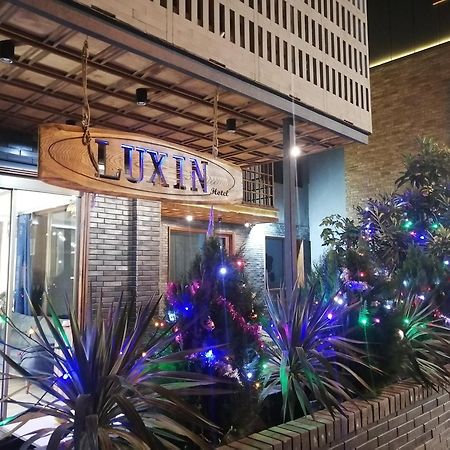 Hotel Luxin Tbilisi Esterno foto