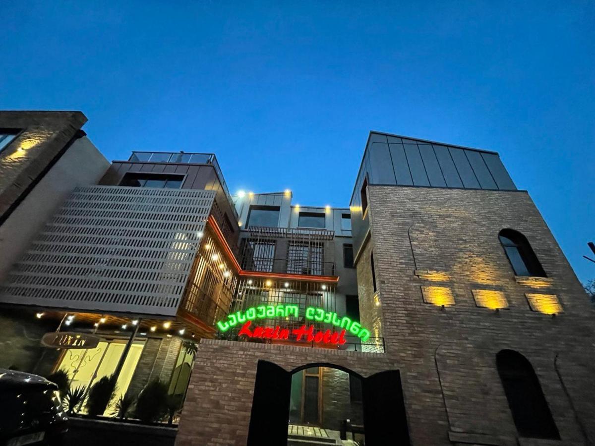Hotel Luxin Tbilisi Esterno foto