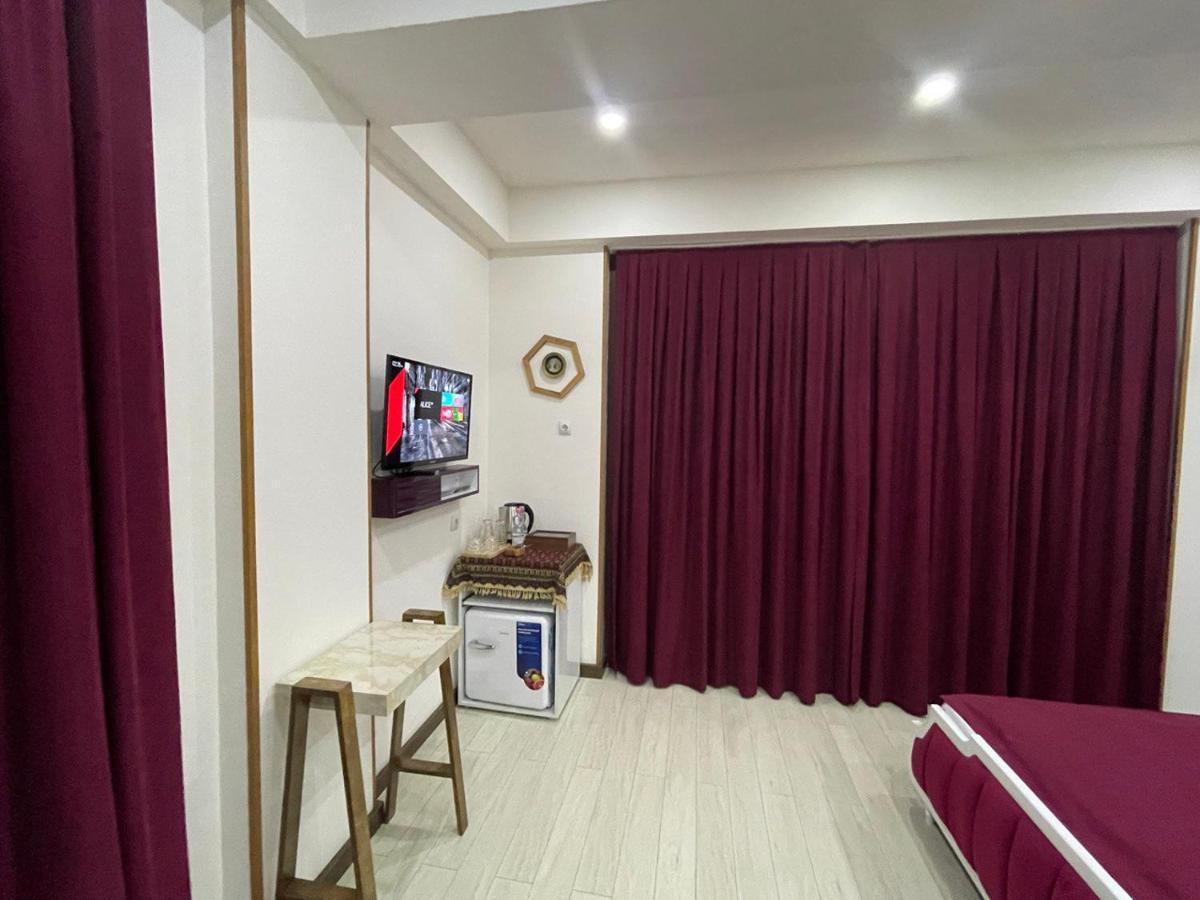 Hotel Luxin Tbilisi Esterno foto