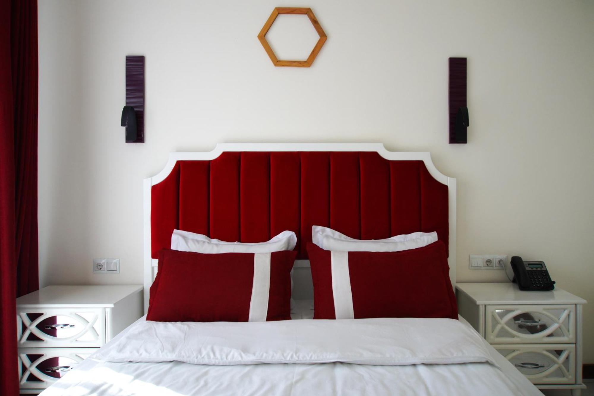Hotel Luxin Tbilisi Esterno foto