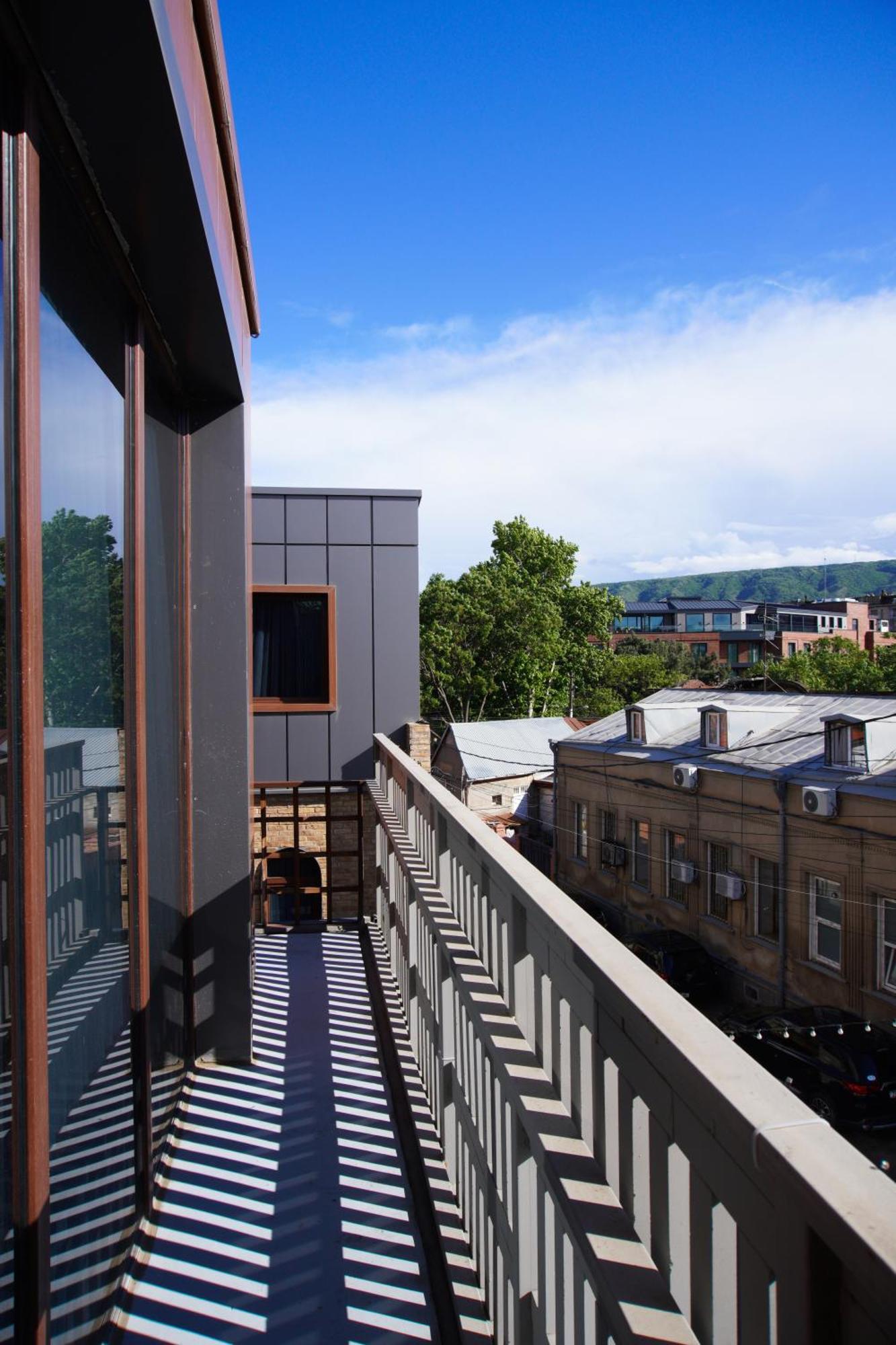 Hotel Luxin Tbilisi Esterno foto